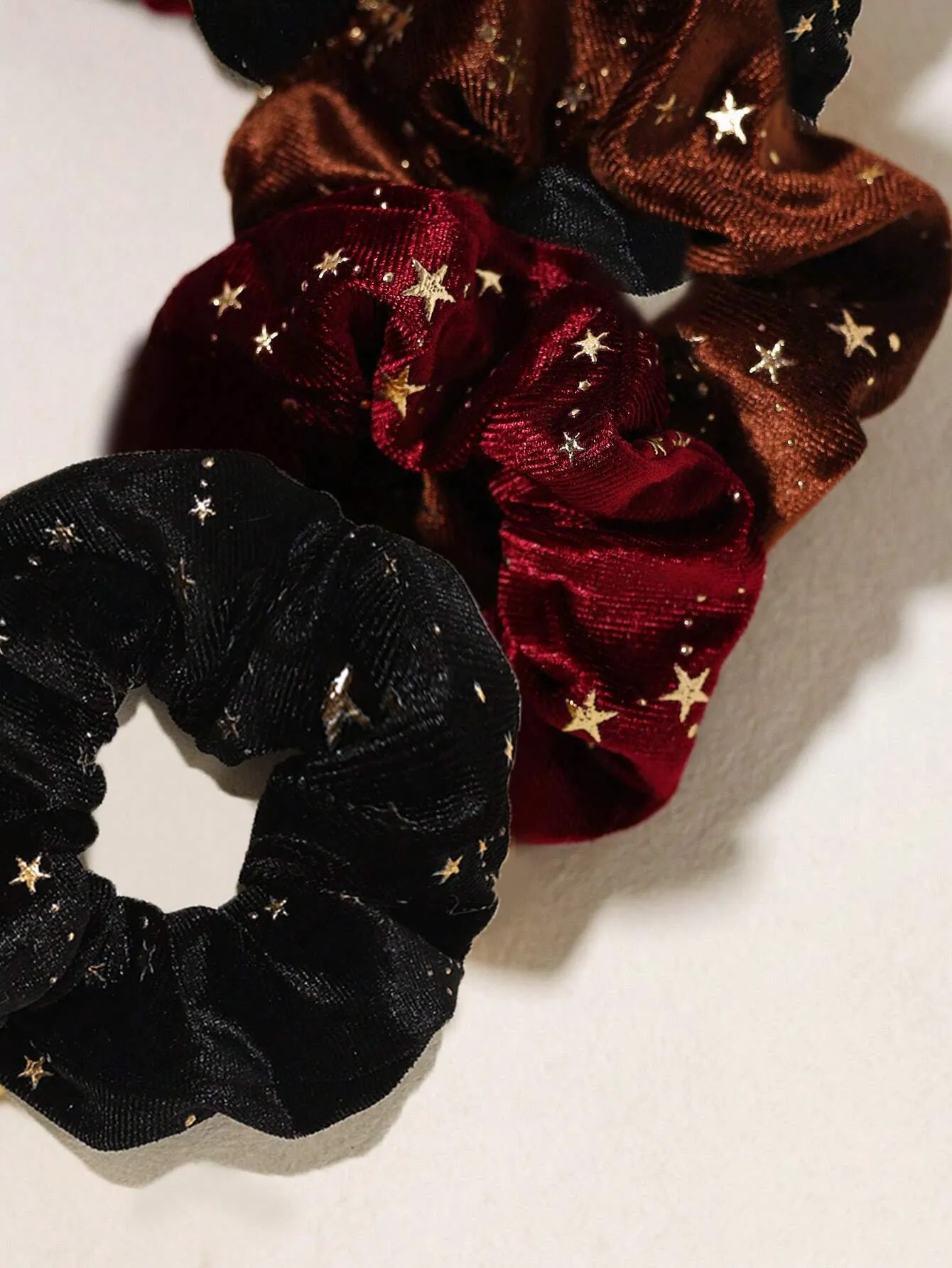 3pcs/set Star Pattern Velvet Fabric Hair Scrunchies With Gold Foil, Suitable For Daily Use