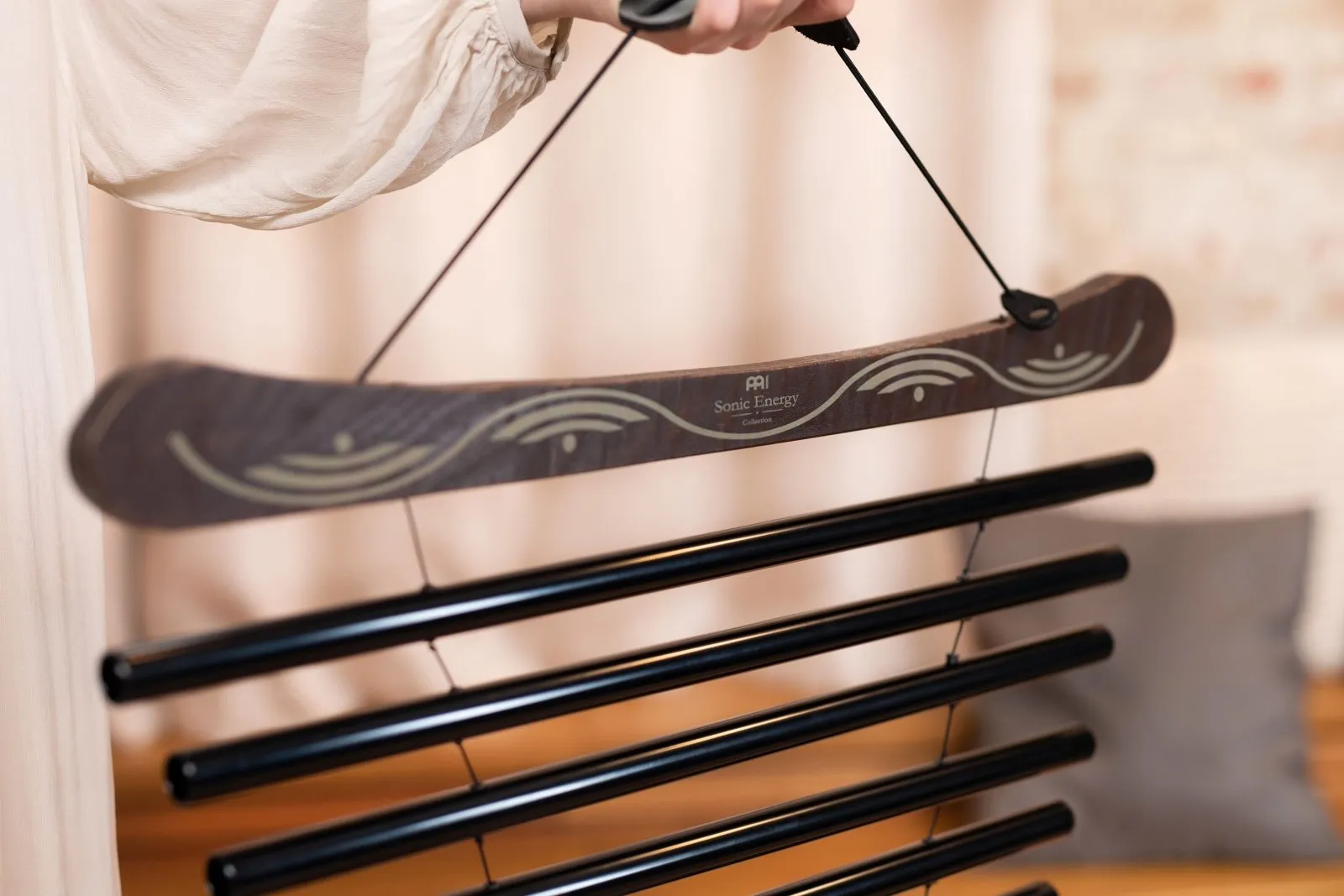 432 Hz Meditation Flow Chime 38" / 95 cm 10 Notes E Minor - Black