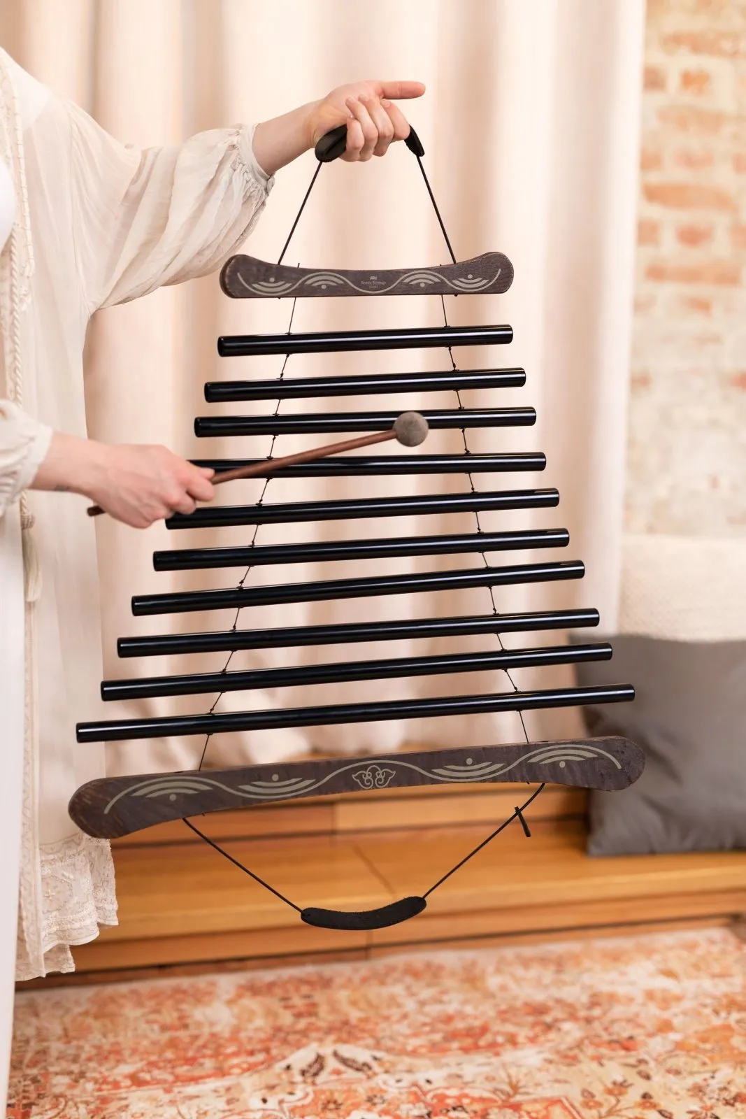 432 Hz Meditation Flow Chime 38" / 95 cm 10 Notes E Minor - Black