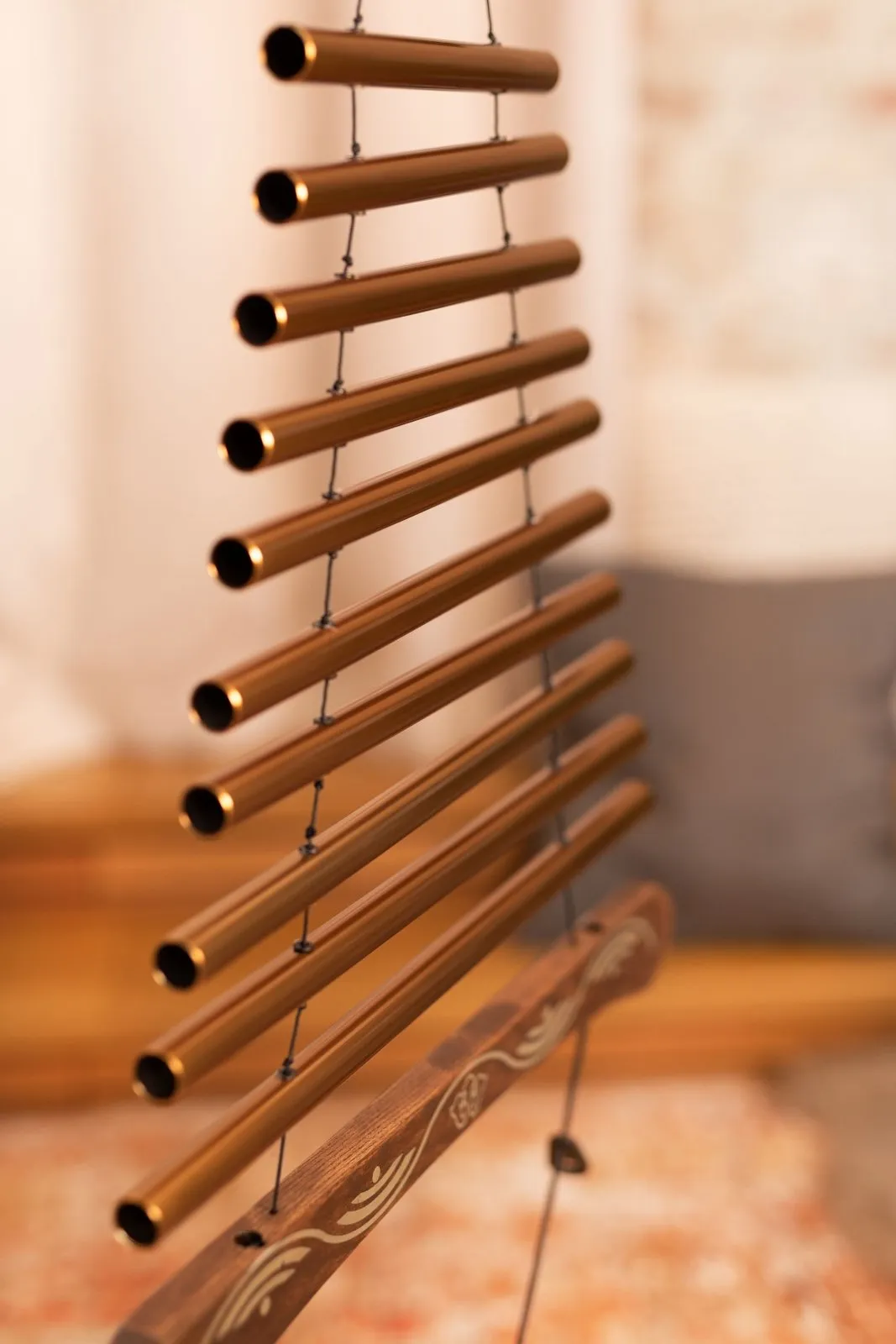 440 Hz Meditation Flow Chime 35" / 88 cm 10 Notes D Major - Bronze