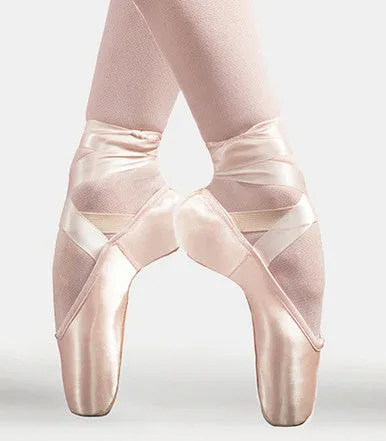 Airess Pointe Shoe Tapered Toe (Flexi-Firm) 1133 (size 9W remains)