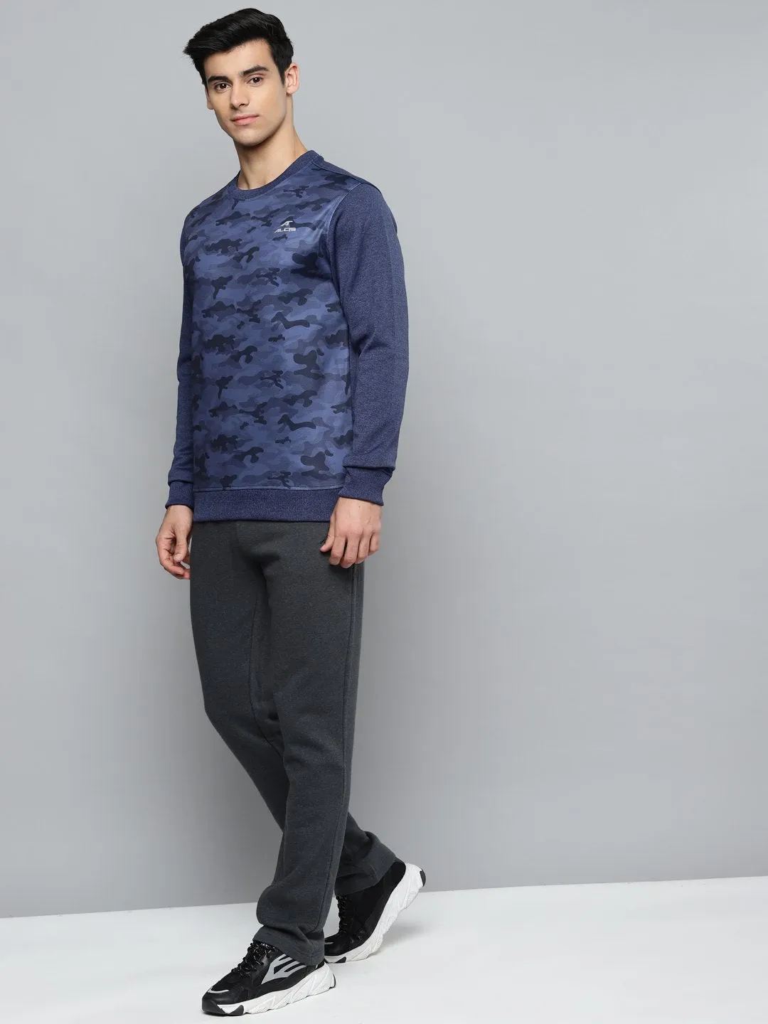 Alcis Men Navy Blue Camouflage Printed Sweatshirt