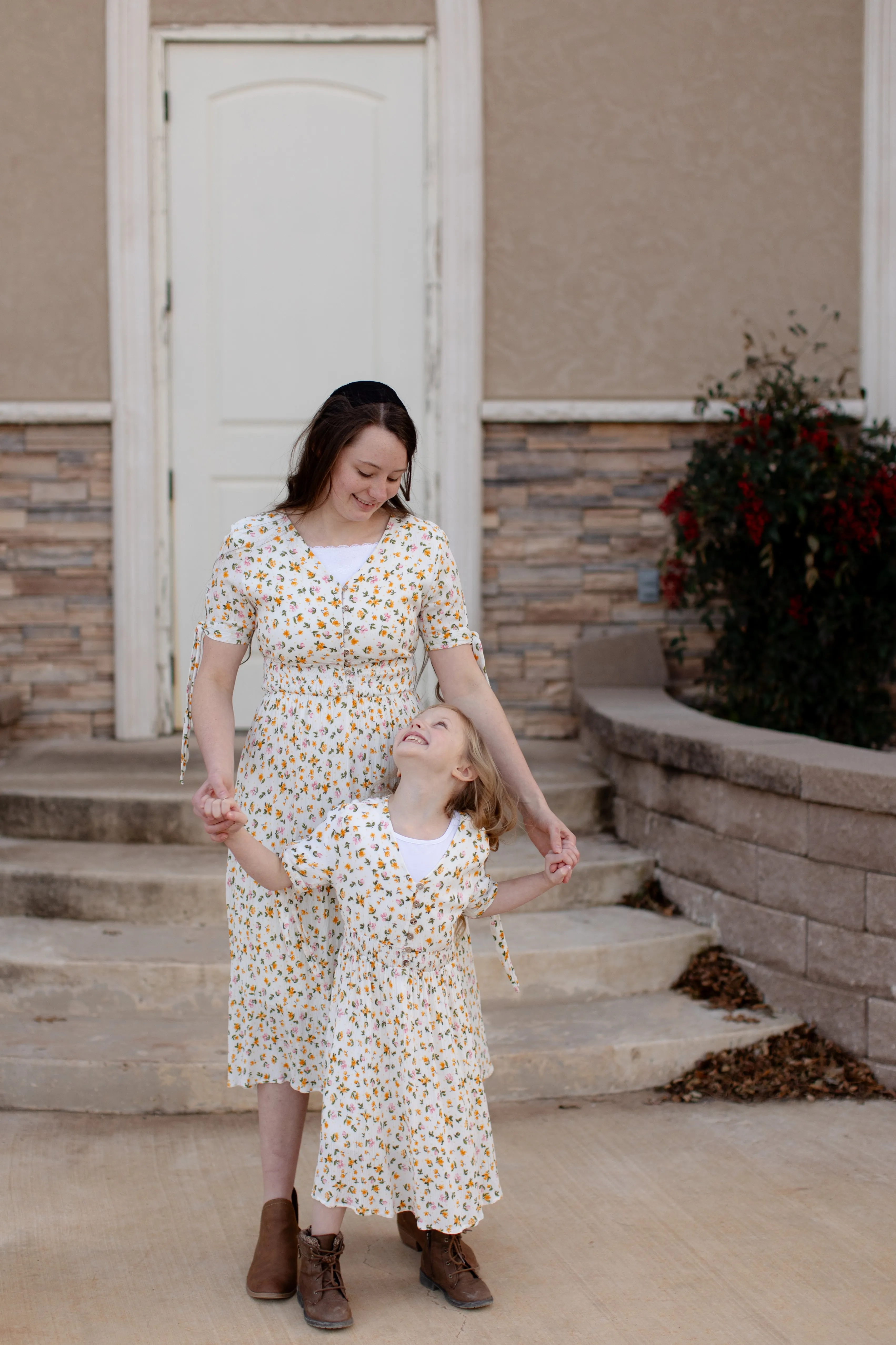 Amibeth in Ivory