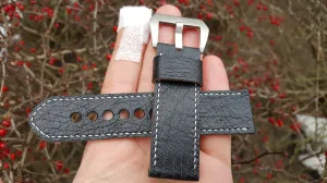 Black Ostrich 24 mm