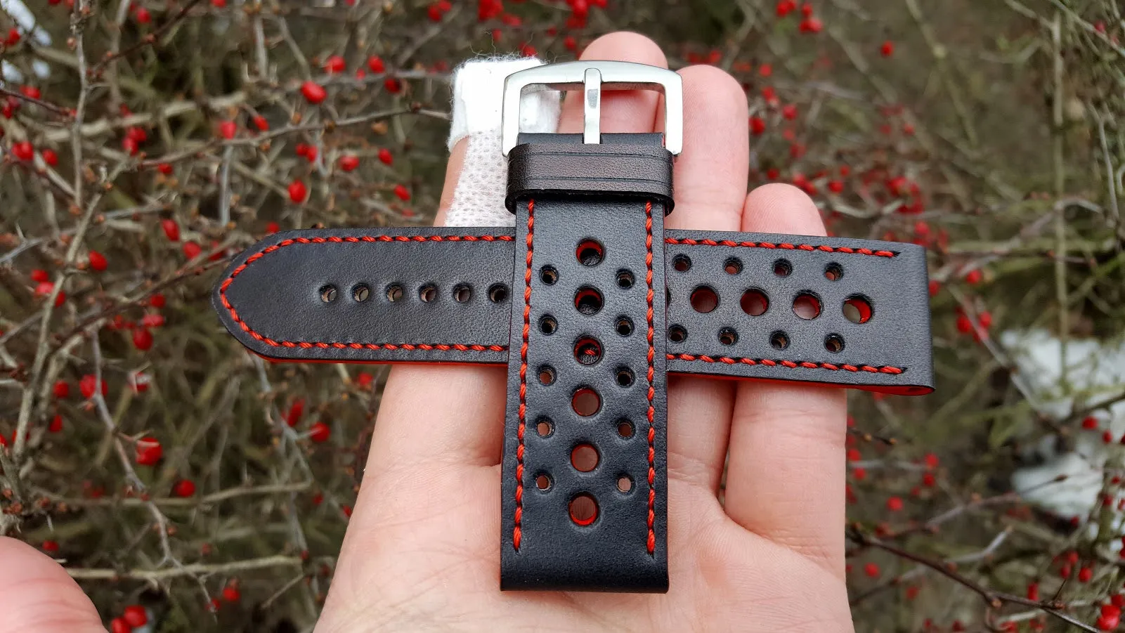 Black-Red Rally 24 mm