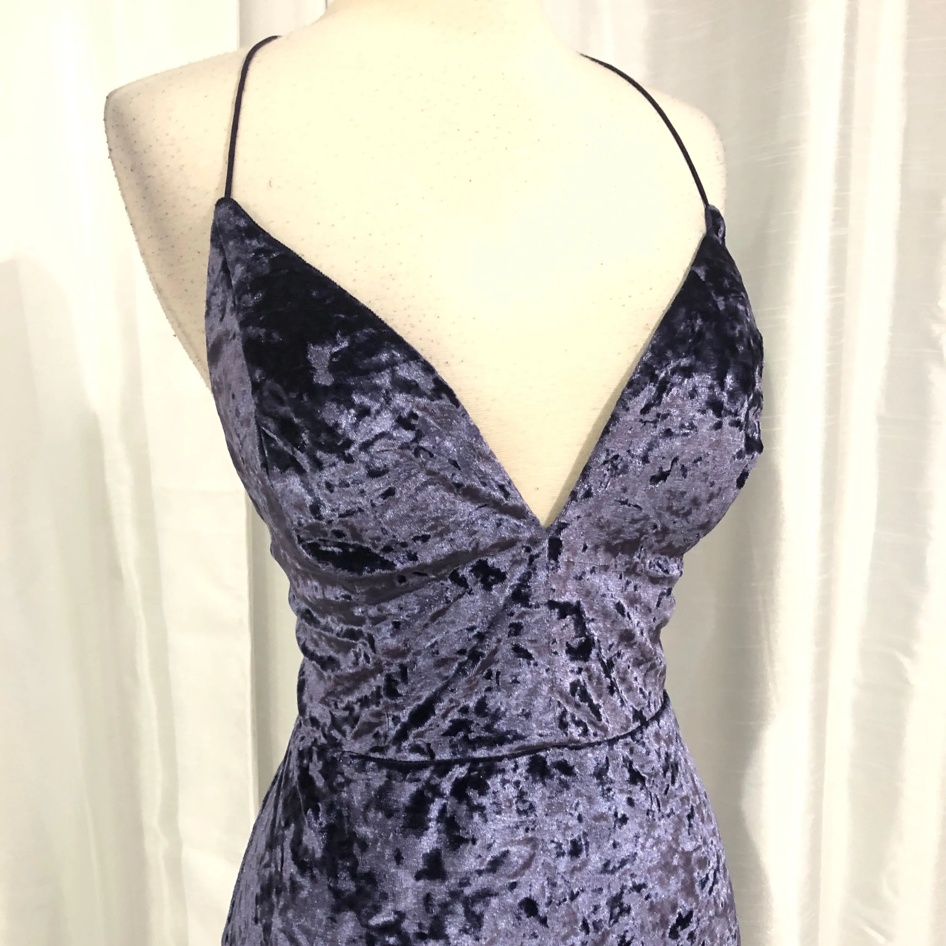 BOUTIQUE Short Purple Velvet Form Fitting Gown Size L