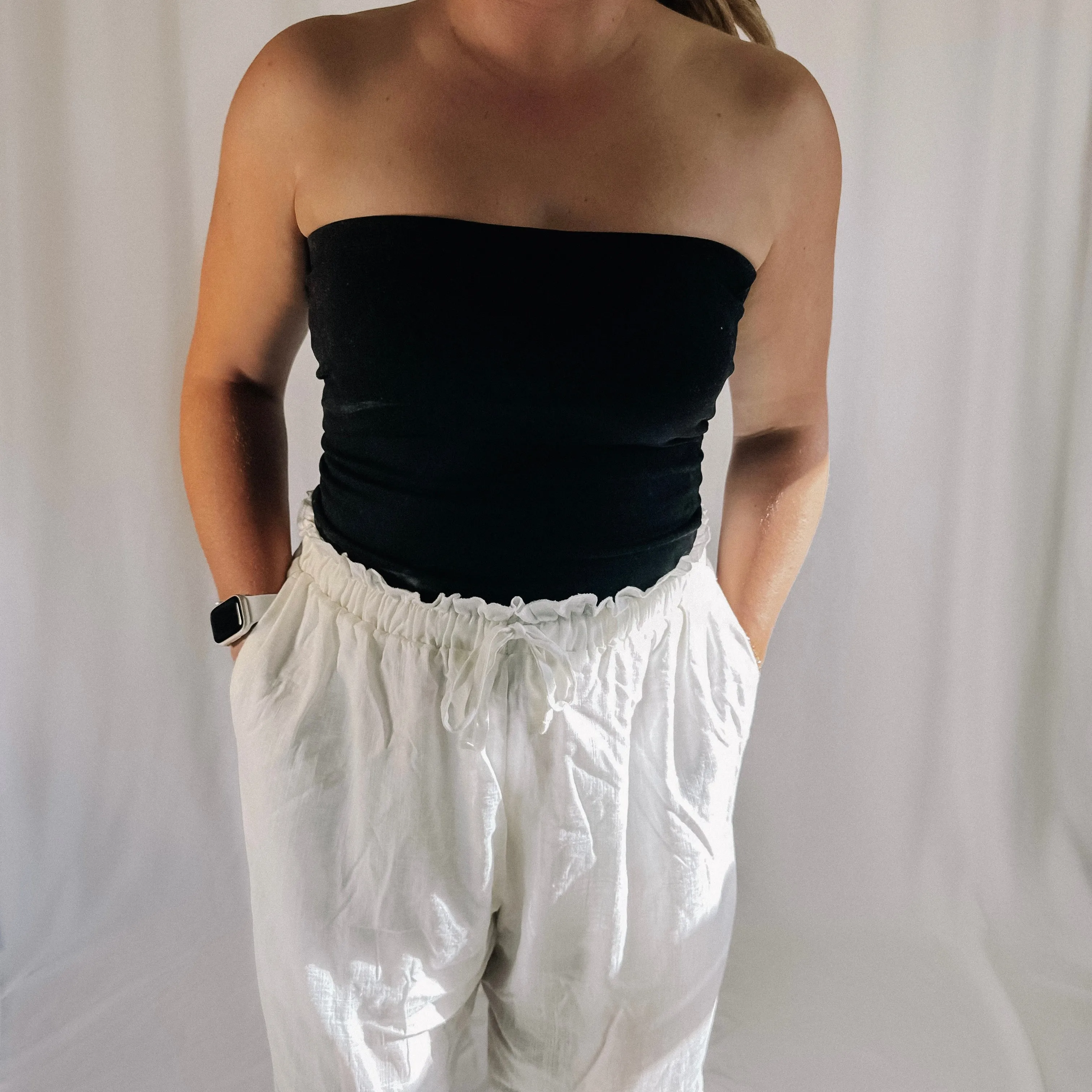 Chic Essential Strapless Top - Black