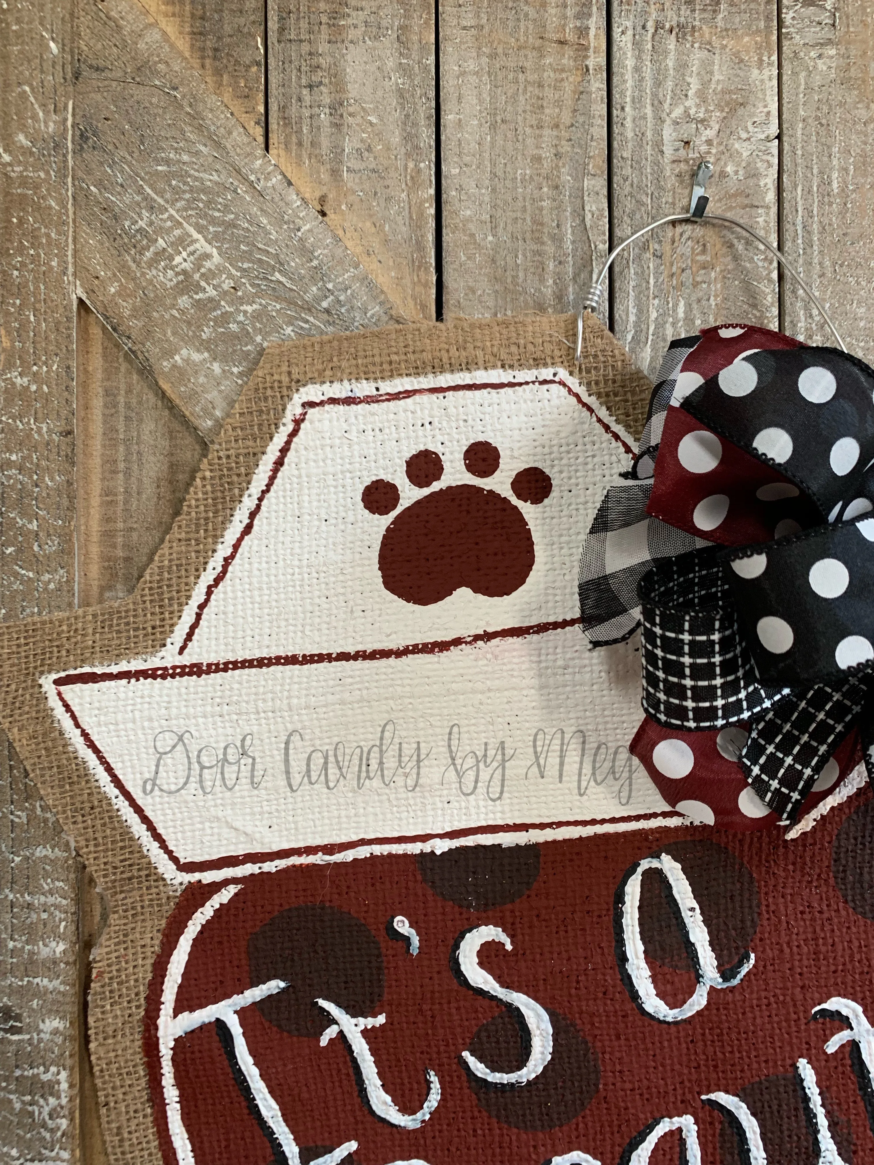 Nurse Hat Door Hanger - It's a Beautiful Day to Save Lives Heart (Maroon)