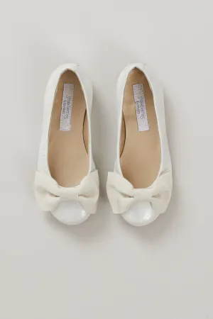 Patent Leather Ballerina Bow In Midnight White