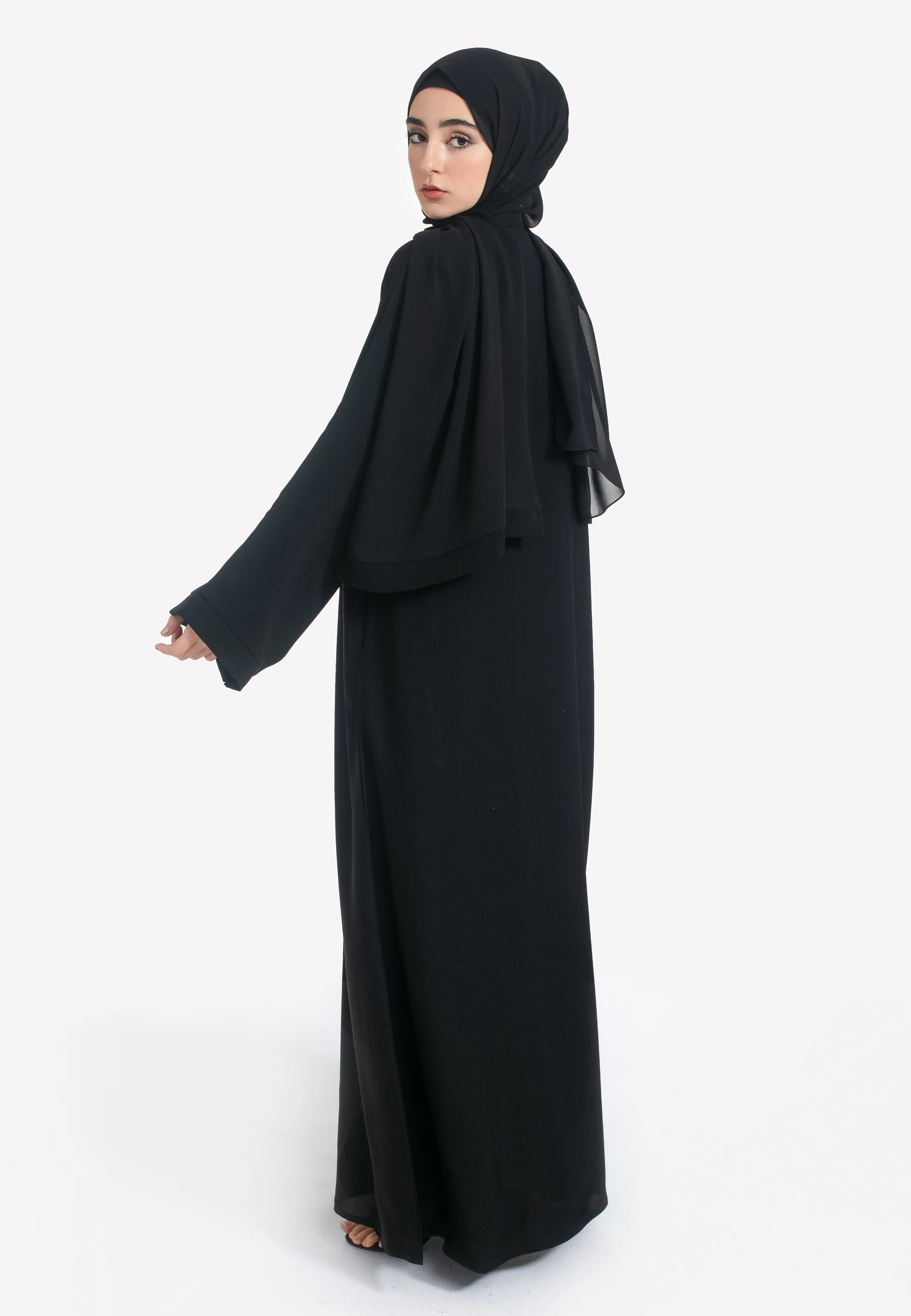 Plain Black Abaya with Front Zip & Pockets