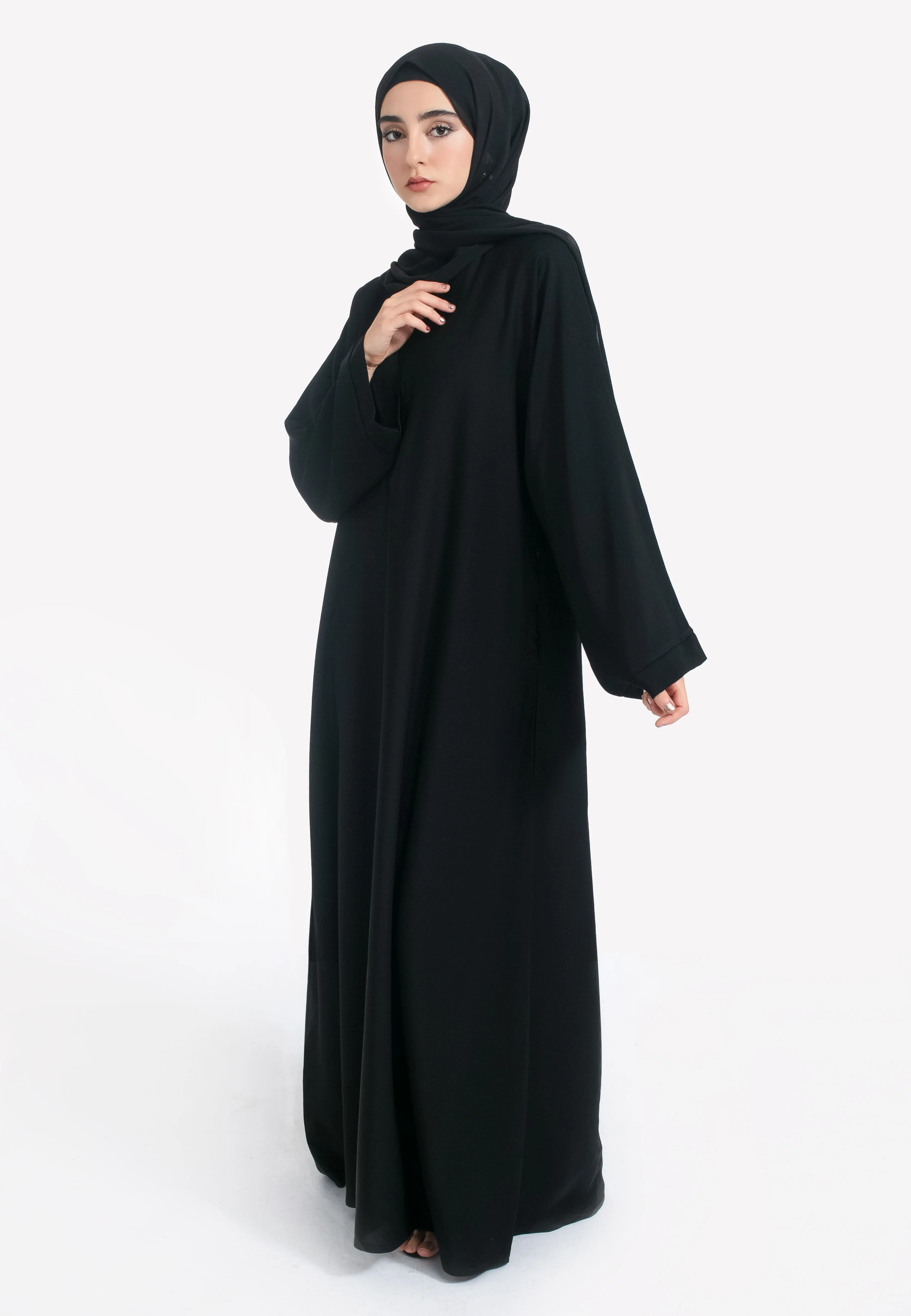 Plain Black Abaya with Front Zip & Pockets