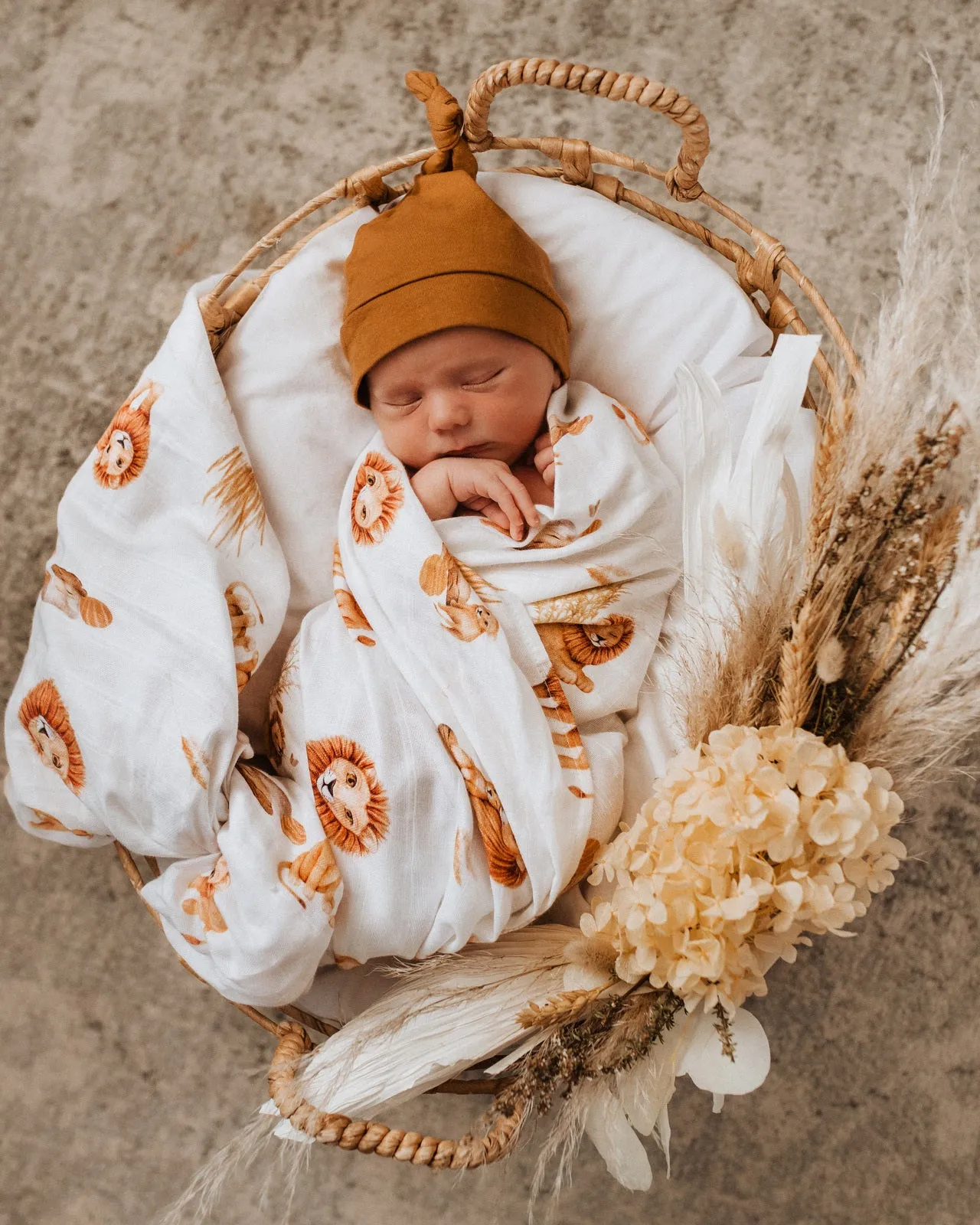 Snuggle Hunny Muslin Wrap - Lion