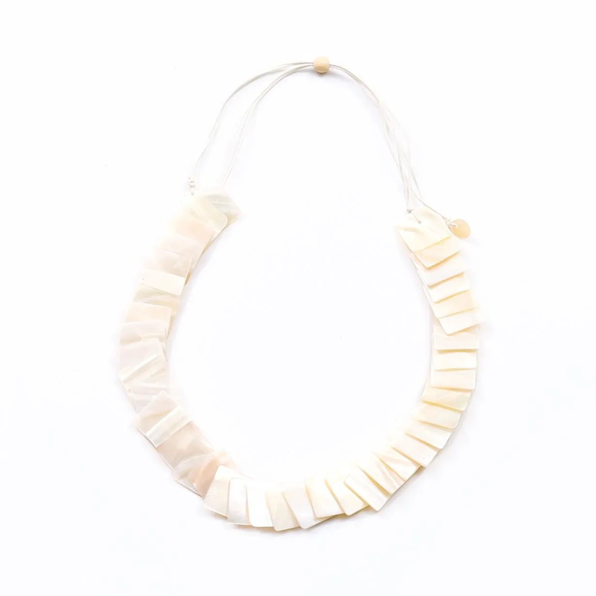 White Mother of Pearl Necklace Playa